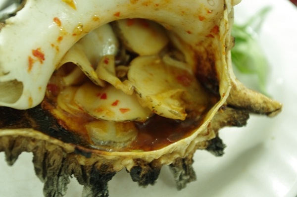 Hàng ốc đêm ngon nhất Quận 4 10