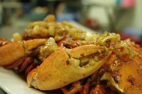 Hàng ốc đêm ngon nhất Quận 4 3