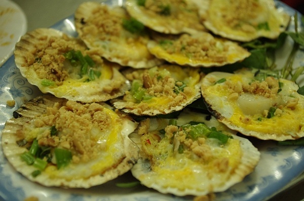 Hàng ốc đêm ngon nhất Quận 4 19