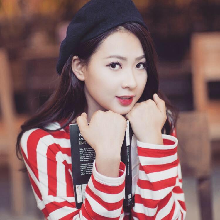 Bấm mí Star Eyes - Hot trend đang khiến giới trẻ mê mệt - Ảnh 1. Bấm mí Star Eyes - Hot trend đang khiến giới trẻ mê mệt - Ảnh 1.