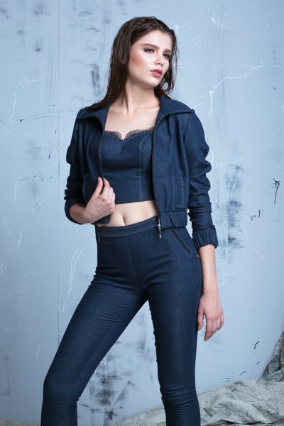 Bạn có phải tín đồ của Denim? - Ảnh 2. Bạn có phải tín đồ của Denim? - Ảnh 2.
