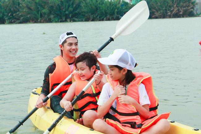 Những khoảnh khắc ấm áp tại nhà chung của các bé The Voice Kids - Ảnh 11. Những khoảnh khắc ấm áp tại nhà chung của các bé The Voice Kids - Ảnh 11.