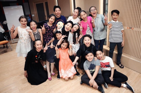 Những khoảnh khắc ấm áp tại nhà chung của các bé The Voice Kids - Ảnh 15.