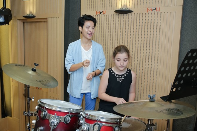 Những khoảnh khắc ấm áp tại nhà chung của các bé The Voice Kids - Ảnh 17. Những khoảnh khắc ấm áp tại nhà chung của các bé The Voice Kids - Ảnh 17.