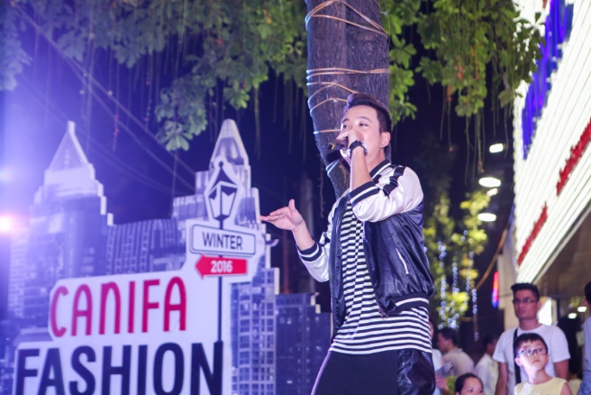“Con phố Thời trang Cá tính CANIFA” khuấy động giới trẻ Hà thành - Ảnh 14. “Con phố Thời trang Cá tính CANIFA” khuấy động giới trẻ Hà thành - Ảnh 14.
