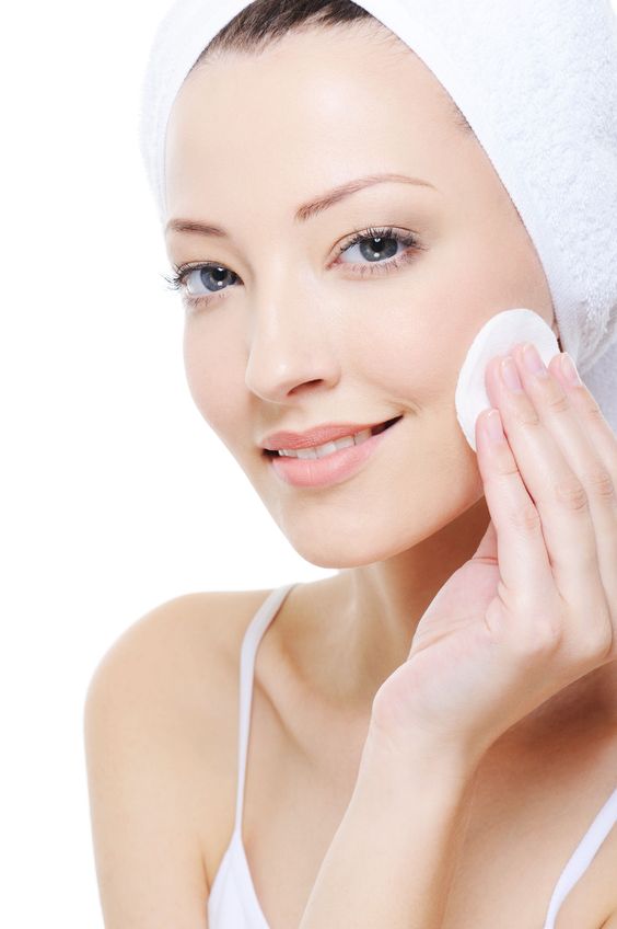 5 bước trang điểm nền siêu mượt mà đơn giản cho các nàng da dầu và da hỗn hợp - Ảnh 2. 5 bước trang điểm nền siêu mượt mà đơn giản cho các nàng da dầu và da hỗn hợp - Ảnh 2.