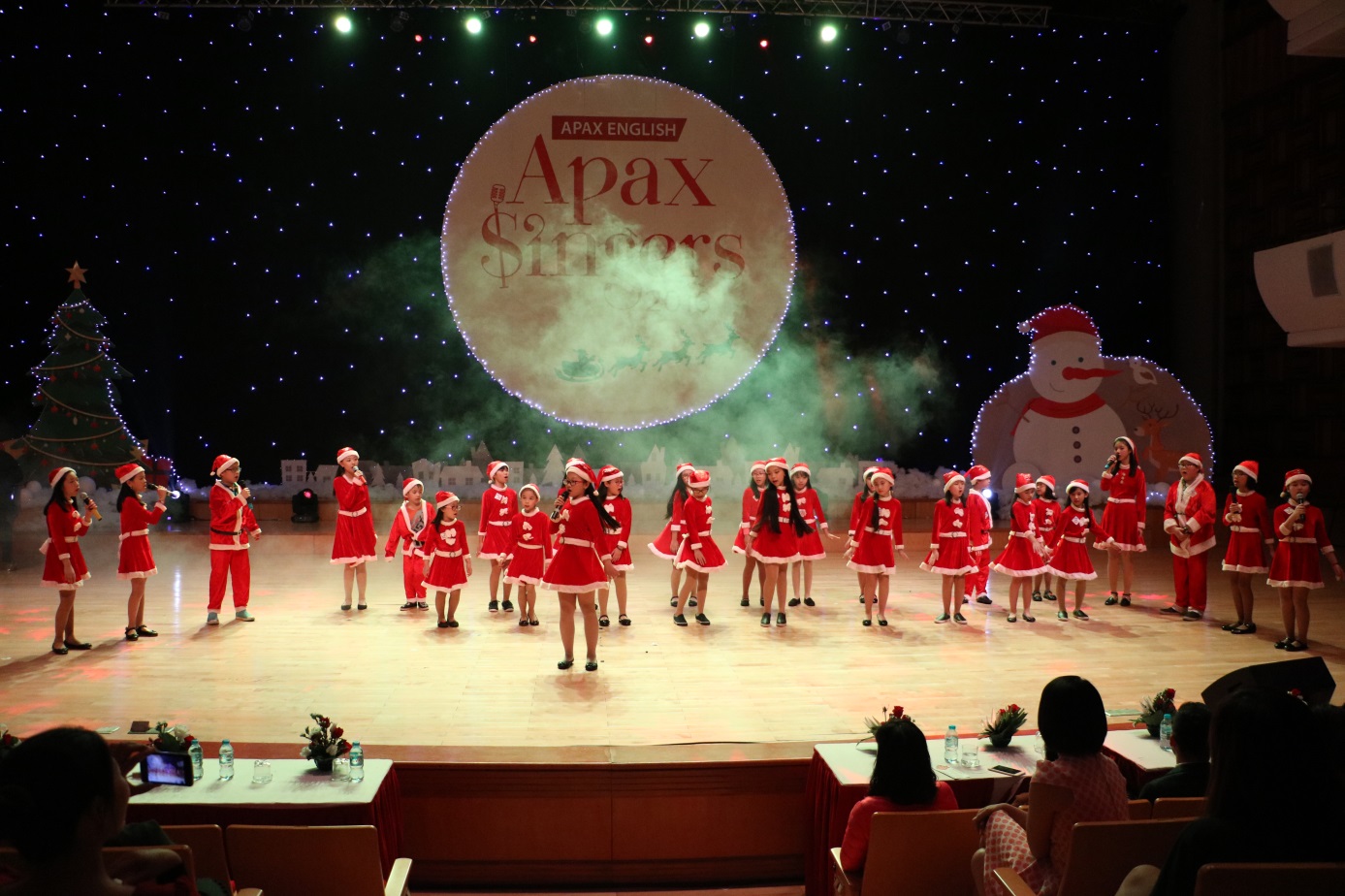 Một đêm đứng ngồi không yên của giám khảo Xuân Bắc - Ảnh 2. Một đêm đứng ngồi không yên của giám khảo Xuân Bắc - Ảnh 2.