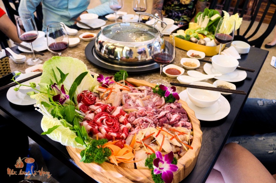 Bắt trend và check-in ngay Sauna Hotpot cực mới lạ dịp cuối năm - Ảnh 1. Bắt trend và check-in ngay Sauna Hotpot cực mới lạ dịp cuối năm - Ảnh 1.