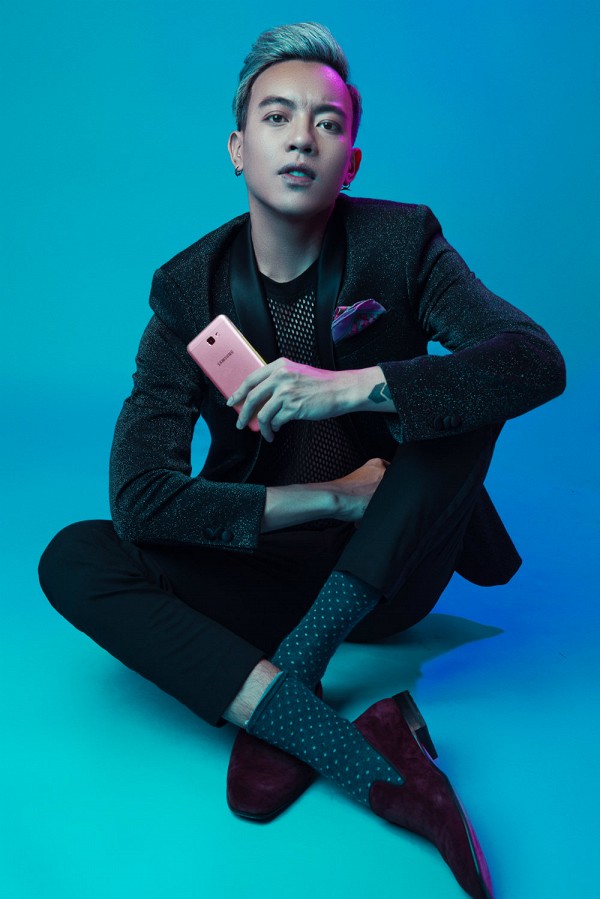 Mặc đồ hồng là yếu đuối? Bạn sẽ nghĩ lại khi xem loạt ảnh cá tính này của 2 stylist Việt - Ảnh 7. Mặc đồ hồng là yếu đuối? Bạn sẽ nghĩ lại khi xem loạt ảnh cá tính này của 2 stylist Việt - Ảnh 7.