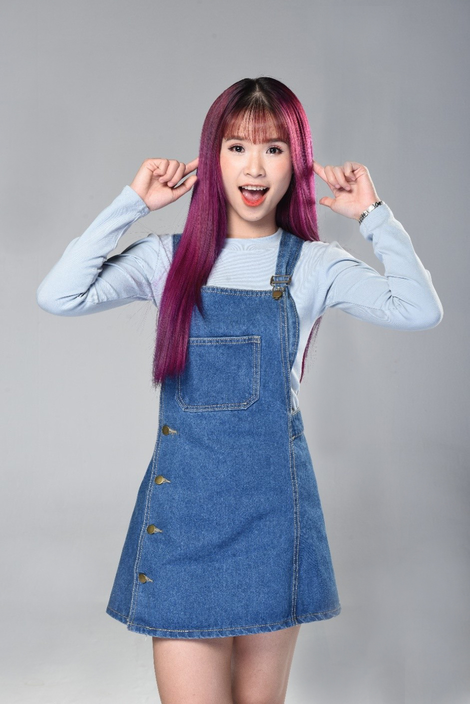 Đông Nhi, Khởi My bất đồng quan điểm về xu hướng làm đẹp - Ảnh 1. Đông Nhi, Khởi My bất đồng quan điểm về xu hướng làm đẹp - Ảnh 1.