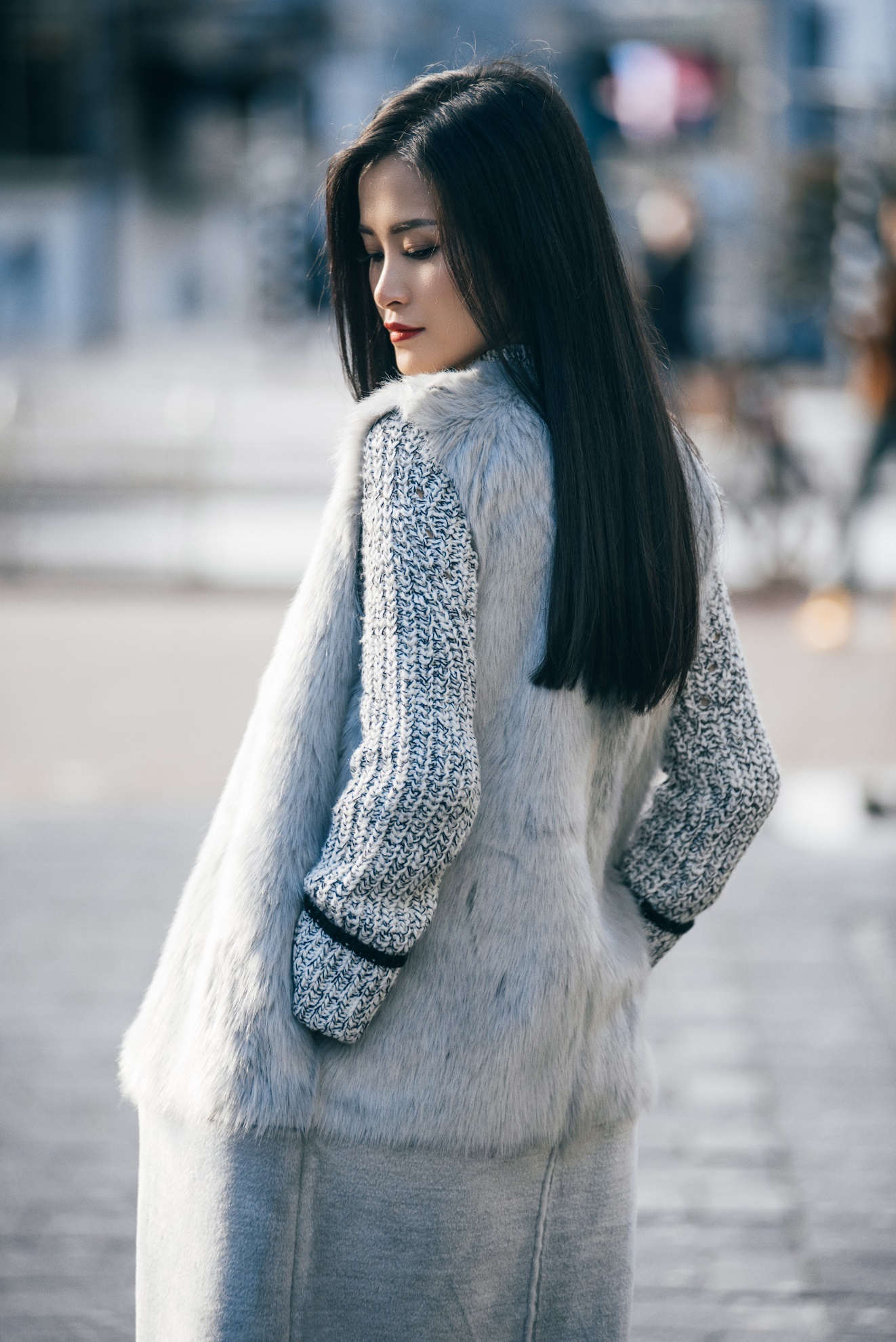 Đông Nhi, Khởi My bất đồng quan điểm về xu hướng làm đẹp - Ảnh 3. Đông Nhi, Khởi My bất đồng quan điểm về xu hướng làm đẹp - Ảnh 3.
