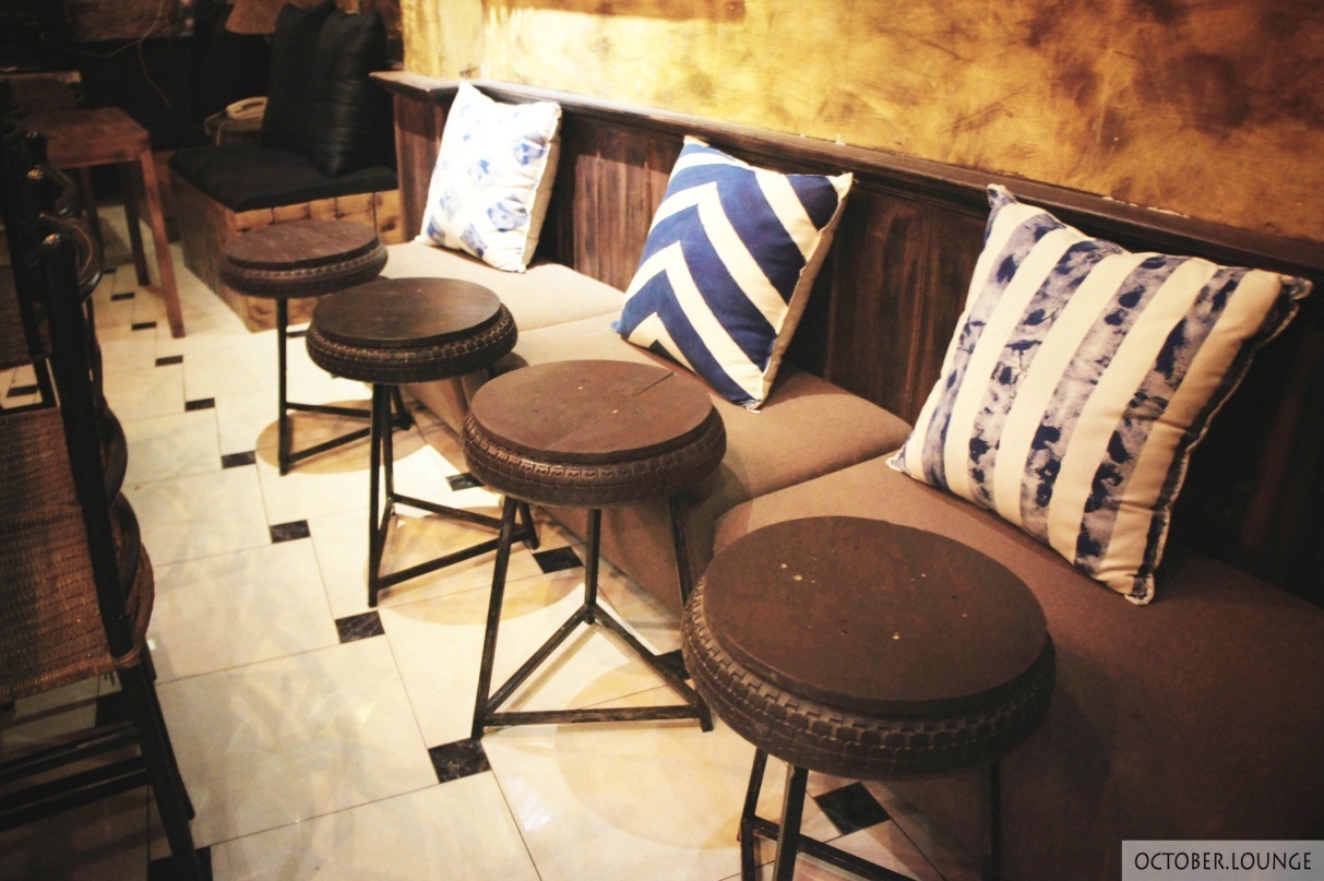 Tháng Mười – Quán café view Hồ Tây siêu đẹp cho những tâm hồn hoài cổ - Ảnh 8. Tháng Mười – Quán café view Hồ Tây siêu đẹp cho những tâm hồn hoài cổ - Ảnh 8.