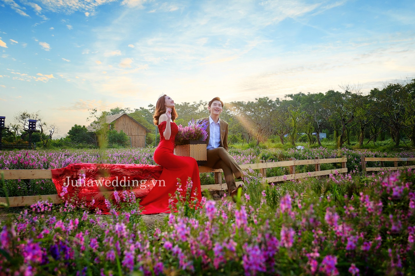 Đắm mình với hình ảnh ngọt ngào của các cặp đôi trong BST ảnh cưới của Julia - Ảnh 4. Đắm mình với hình ảnh ngọt ngào của các cặp đôi trong BST ảnh cưới của Julia - Ảnh 4.