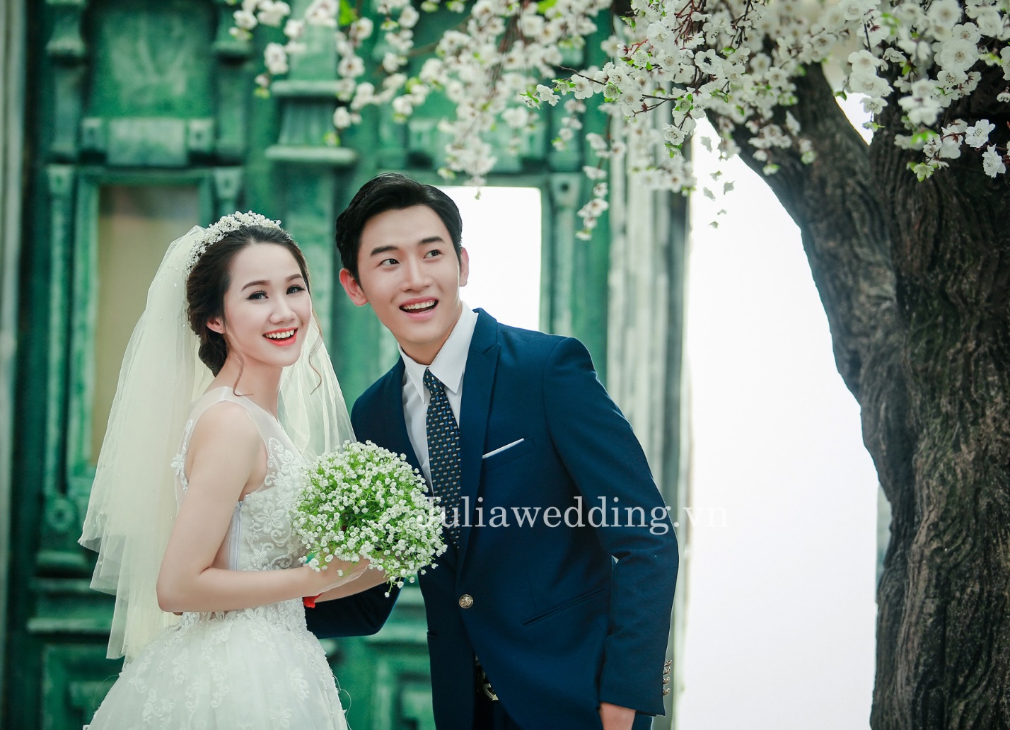 Đắm mình với hình ảnh ngọt ngào của các cặp đôi trong BST ảnh cưới của Julia - Ảnh 7. Đắm mình với hình ảnh ngọt ngào của các cặp đôi trong BST ảnh cưới của Julia - Ảnh 7.