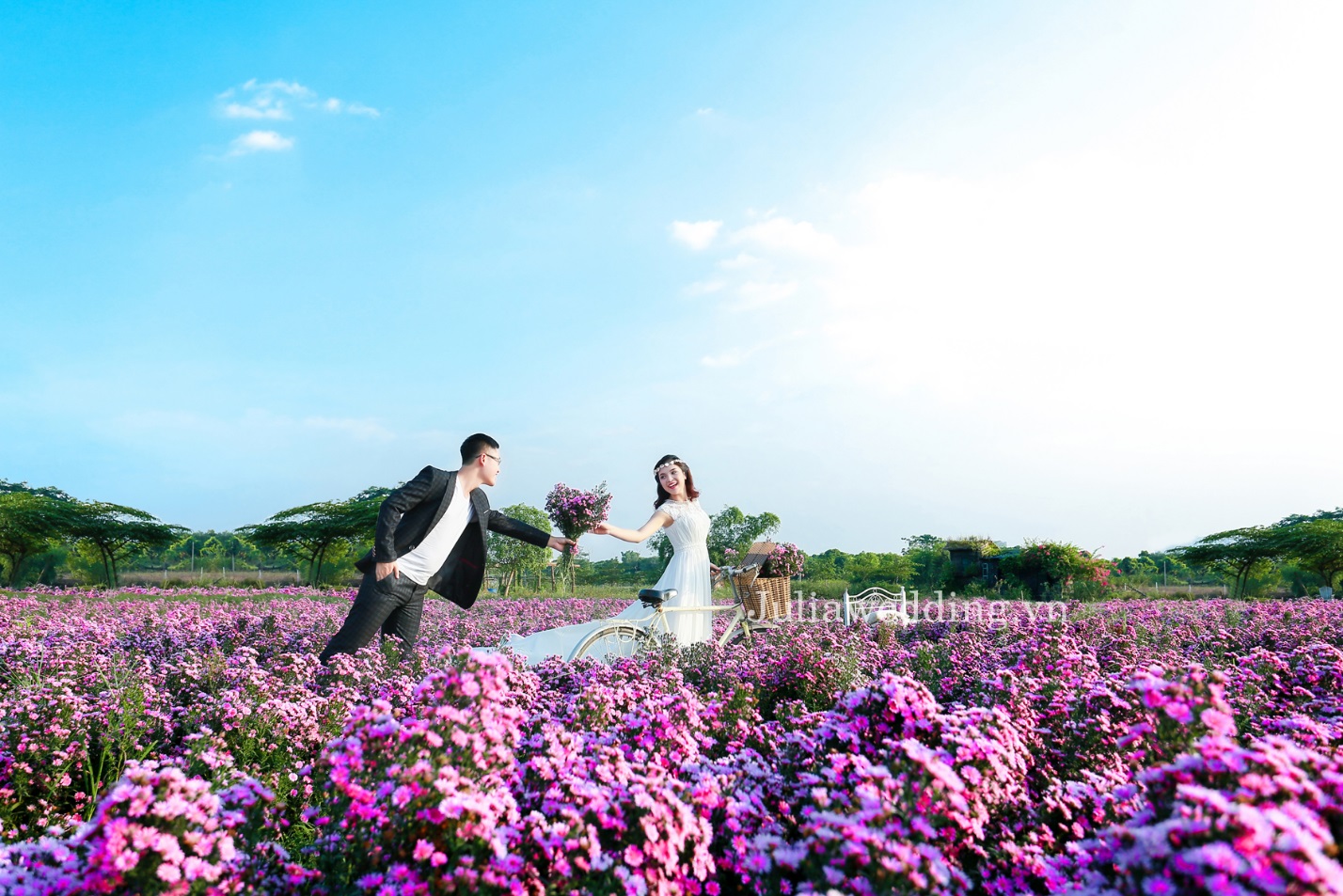 Đắm mình với hình ảnh ngọt ngào của các cặp đôi trong BST ảnh cưới của Julia - Ảnh 9. Đắm mình với hình ảnh ngọt ngào của các cặp đôi trong BST ảnh cưới của Julia - Ảnh 9.