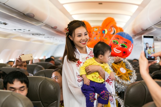 Trút bỏ đanh đá, Cám Lan Ngọc dịu dàng hoá Hằng Nga trên không - Ảnh 4. Trút bỏ đanh đá, Cám Lan Ngọc dịu dàng hoá Hằng Nga trên không - Ảnh 4.
