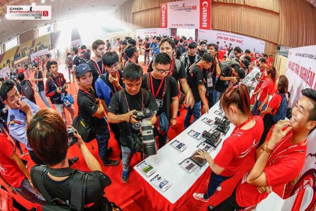 Canon Photo Marathon 2016 – Hành trình 11 năm và những con số ấn tượng - Ảnh 1. Canon Photo Marathon 2016 – Hành trình 11 năm và những con số ấn tượng - Ảnh 1.