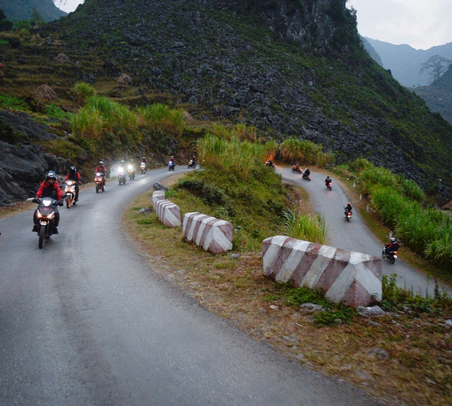 Đi phượt mùa này, nhớ “may túi 3 gang” mang đi đựng “quà” Hà Giang - Ảnh 8.