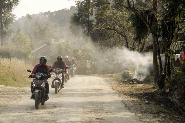 Đi phượt mùa này, nhớ “may túi 3 gang” mang đi đựng “quà” Hà Giang - Ảnh 9.