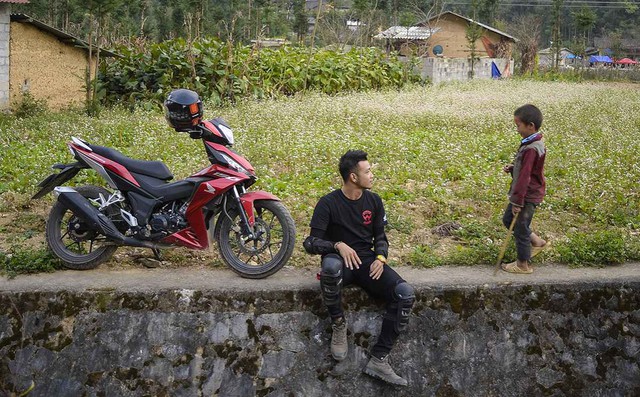 Đi phượt mùa này, nhớ “may túi 3 gang” mang đi đựng “quà” Hà Giang - Ảnh 10.