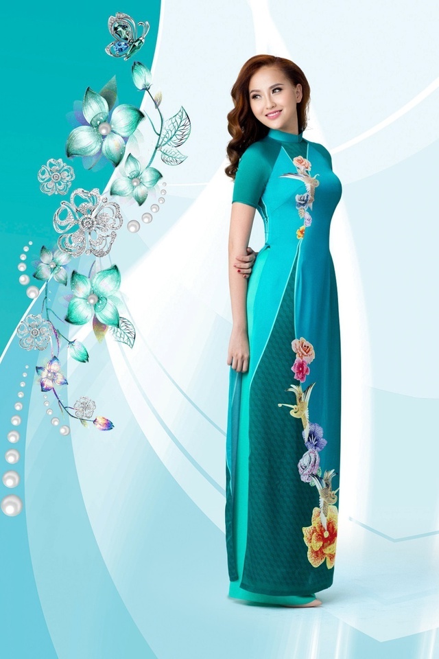 Cảm hứng đá quý trong bộ sưu tập áo dài Ngọc Khuê Các - Ảnh 1. Cảm hứng đá quý trong bộ sưu tập áo dài Ngọc Khuê Các - Ảnh 1.
