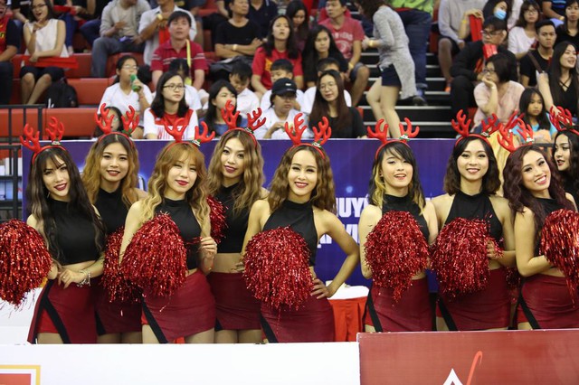 Saigon Hotgirls và câu chuyện đằng sau những vũ điệu sexy - Ảnh 2. Saigon Hotgirls và câu chuyện đằng sau những vũ điệu sexy - Ảnh 2.