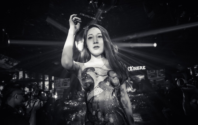Bùng nổ âm nhạc, đắm chìm trong thế giới màu sắc tại Tattoo Show - Ảnh 7. Bùng nổ âm nhạc, đắm chìm trong thế giới màu sắc tại Tattoo Show - Ảnh 7.