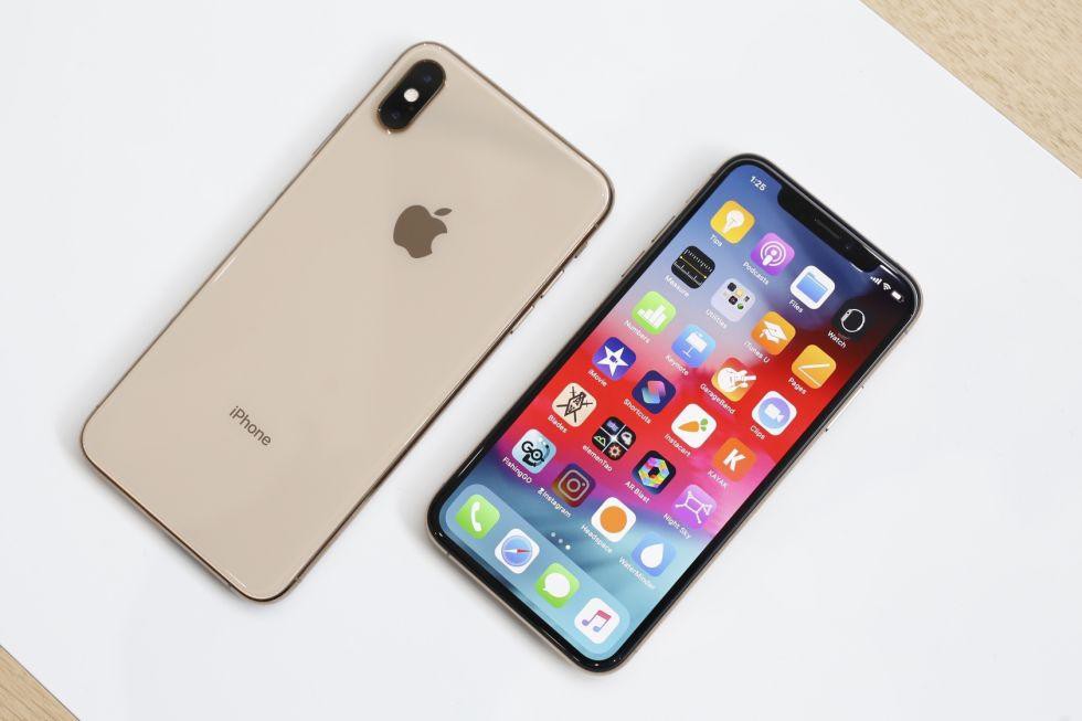 So với iPhone XS Max, Huawei Mate 20 Pro có những điểm gì để cạnh tranh? - Ảnh 1. So với iPhone XS Max, Huawei Mate 20 Pro có những điểm gì để cạnh tranh? - Ảnh 1.