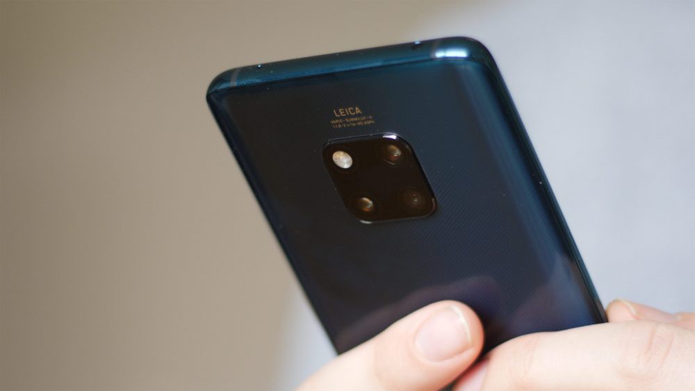 So với iPhone XS Max, Huawei Mate 20 Pro có những điểm gì để cạnh tranh? - Ảnh 4. So với iPhone XS Max, Huawei Mate 20 Pro có những điểm gì để cạnh tranh? - Ảnh 4.