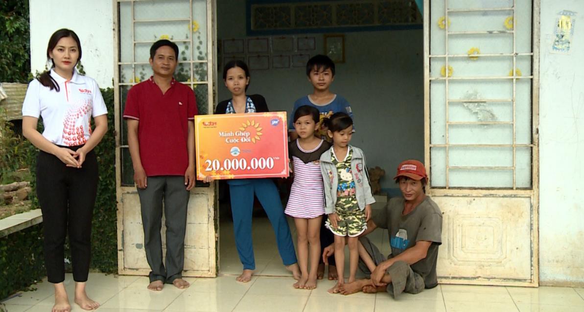 Diễn viên Ngọc Lan làm đại sứ chương trình truyền hình nhân đạo “Mảnh ghép cuộc đời” - Ảnh 2. Diễn viên Ngọc Lan làm đại sứ chương trình truyền hình nhân đạo “Mảnh ghép cuộc đời” - Ảnh 2.