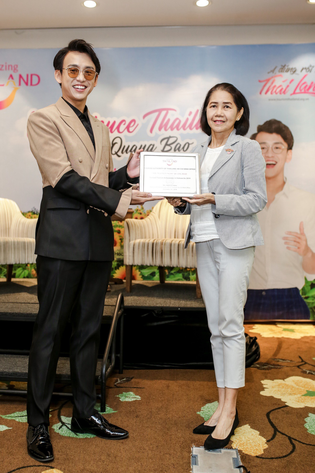 MC Quang Bảo trở thành đại sứ du lịch Thái Lan 2019 - Ảnh 4. MC Quang Bảo trở thành đại sứ du lịch Thái Lan 2019 - Ảnh 4.