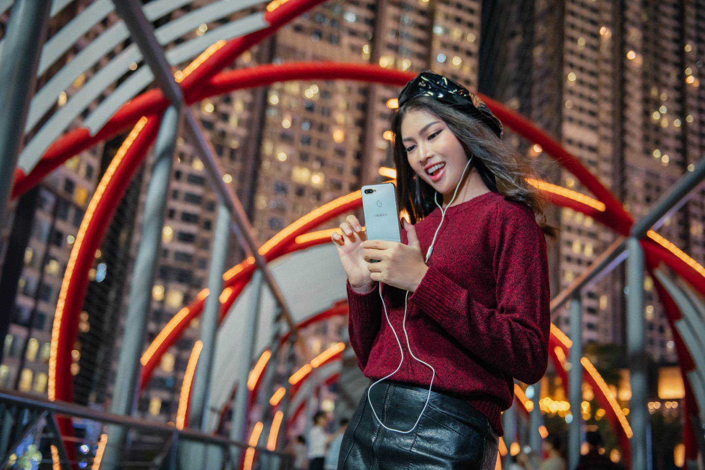 OPPO F9 phiên bản đặc biệt Xanh Phỉ Thúy - Lựa chọn mới cho mùa mua sắm cuối năm - Ảnh 4. OPPO F9 phiên bản đặc biệt Xanh Phỉ Thúy - Lựa chọn mới cho mùa mua sắm cuối năm - Ảnh 4.