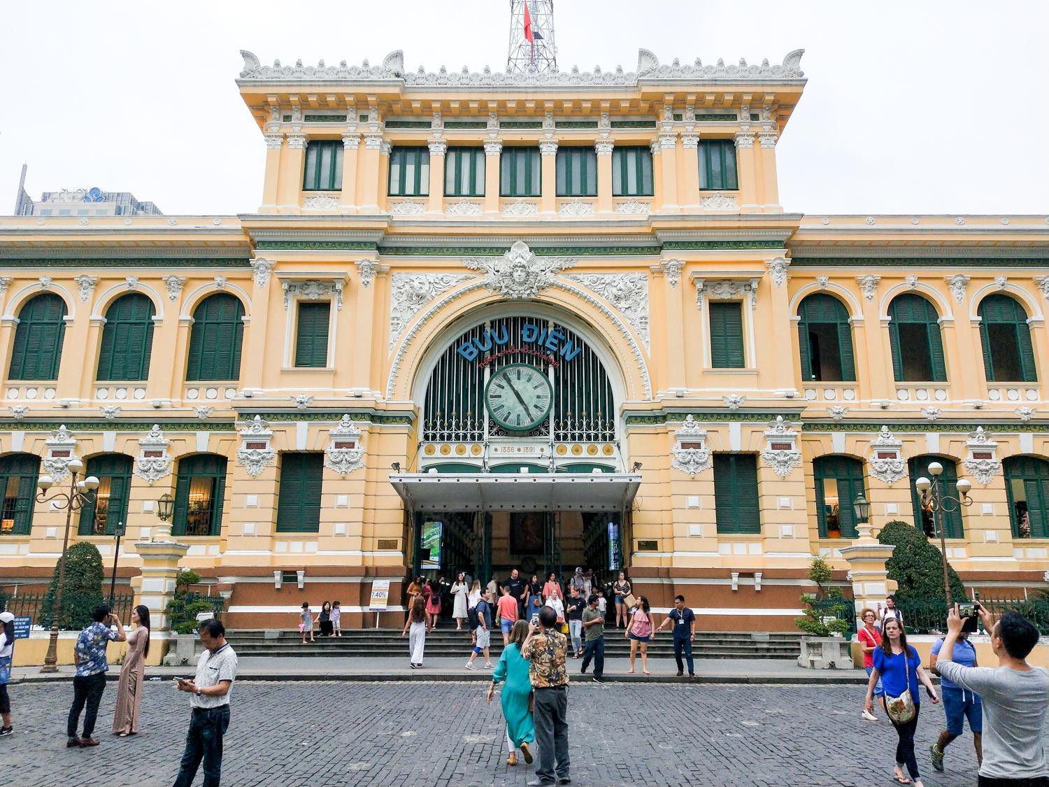 Trải nghiệm nhanh camera Realme 2 Pro: đáng thử ở phân khúc dưới 6 triệu đồng - Ảnh 7. Trải nghiệm nhanh camera Realme 2 Pro: đáng thử ở phân khúc dưới 6 triệu đồng - Ảnh 7.