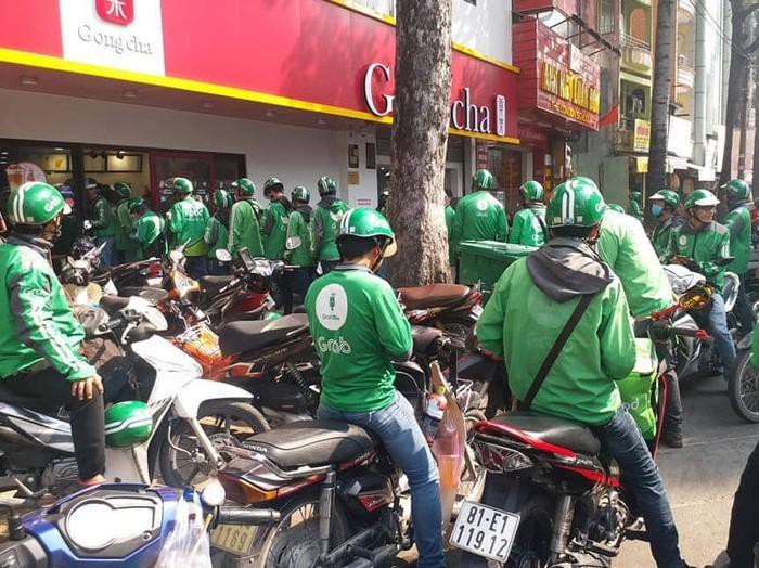 GrabFood và những ưu thế trong cuộc đua tốc độ giao thức ăn - Ảnh 2. GrabFood và những ưu thế trong cuộc đua tốc độ giao thức ăn - Ảnh 2.