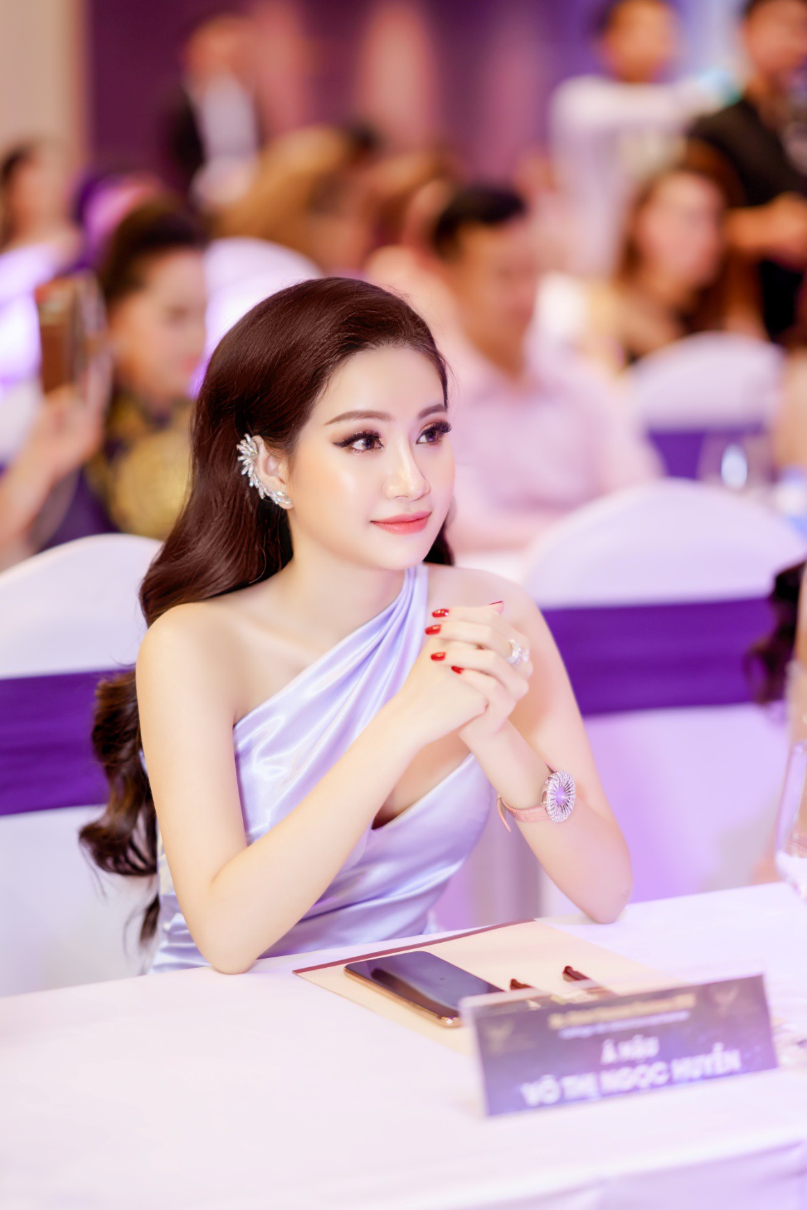 Á hậu Huyền Cò nhận lời mời làm giám khảo cuộc thi Hoa hậu Doanh nhân Thế giới 2019 - Ảnh 7. Á hậu Huyền Cò nhận lời mời làm giám khảo cuộc thi Hoa hậu Doanh nhân Thế giới 2019 - Ảnh 7.