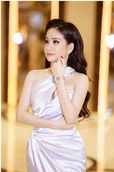 Á hậu Huyền Cò nhận lời mời làm giám khảo cuộc thi Hoa hậu Doanh nhân Thế giới 2019 - Ảnh 9.