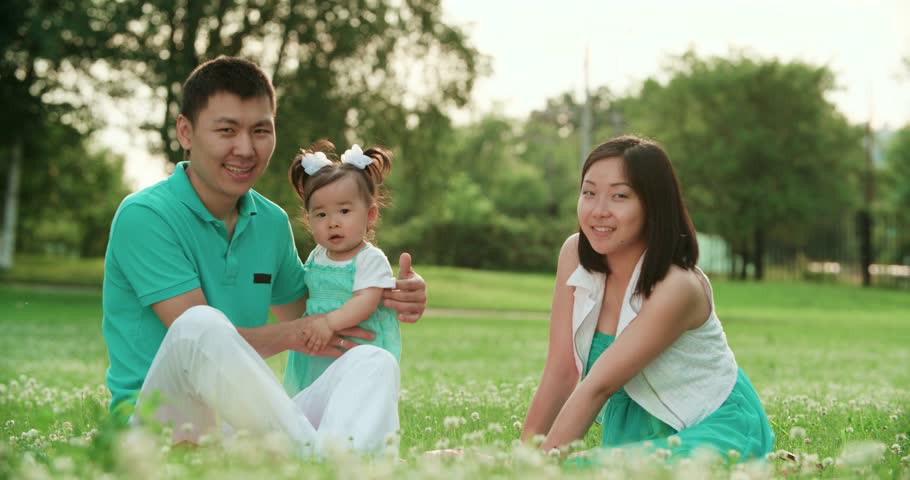 Người trẻ mua nhà: Ước mơ liệu có quá xa vời? - Ảnh 2. Người trẻ mua nhà: Ước mơ liệu có quá xa vời? - Ảnh 2.