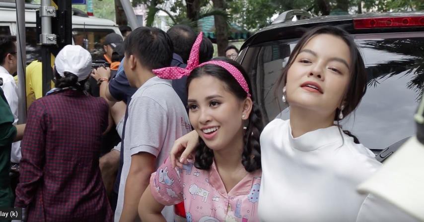 Justatee tung MV siêu đang yêu, bày cách vượt nỗi khổ chung mùa Tết trong một nốt nhạc - Ảnh 5. Justatee tung MV siêu đang yêu, bày cách vượt nỗi khổ chung mùa Tết trong một nốt nhạc - Ảnh 5.