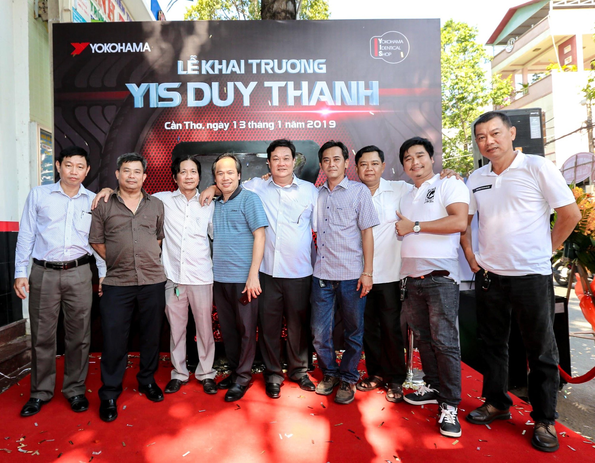 Khách hàng háo hức tham dự khai trương cửa hàng YIS đầu tiên ở Cần Thơ - Ảnh 6. Khách hàng háo hức tham dự khai trương cửa hàng YIS đầu tiên ở Cần Thơ - Ảnh 6.