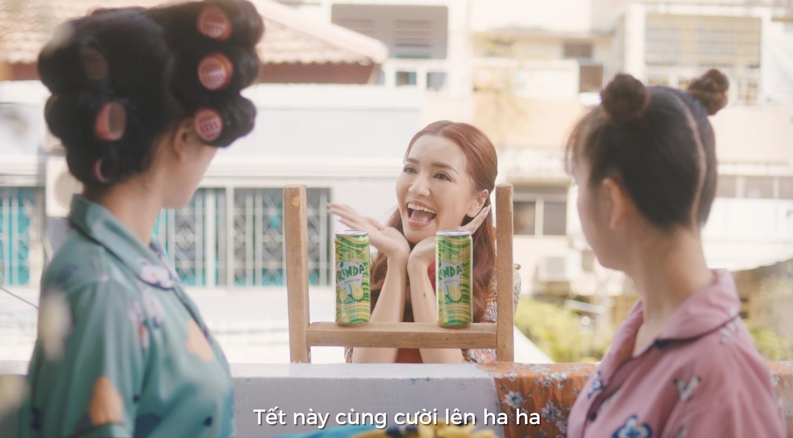 Mới ra mắt 5 ngày, “Chuyện cũ bỏ qua của Bích Phương đã vượt xa kỉ lục của “Bao giờ lấy chồng, cán mốc 13 triệu view - Ảnh 4. Mới ra mắt 5 ngày, “Chuyện cũ bỏ qua của Bích Phương đã vượt xa kỉ lục của “Bao giờ lấy chồng, cán mốc 13 triệu view - Ảnh 4.