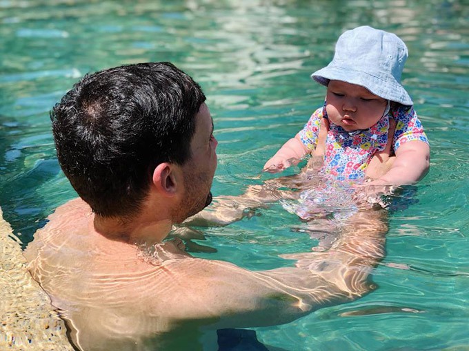 Mẹ con siêu mẫu Hà Anh – Myla đốn tim triệu fan với một ngày thường nhật siêu yêu - Ảnh 2. Mẹ con siêu mẫu Hà Anh – Myla đốn tim triệu fan với một ngày thường nhật siêu yêu - Ảnh 2.
