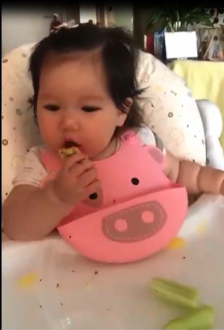 Mẹ con siêu mẫu Hà Anh – Myla đốn tim triệu fan với một ngày thường nhật siêu yêu - Ảnh 3. Mẹ con siêu mẫu Hà Anh – Myla đốn tim triệu fan với một ngày thường nhật siêu yêu - Ảnh 3.