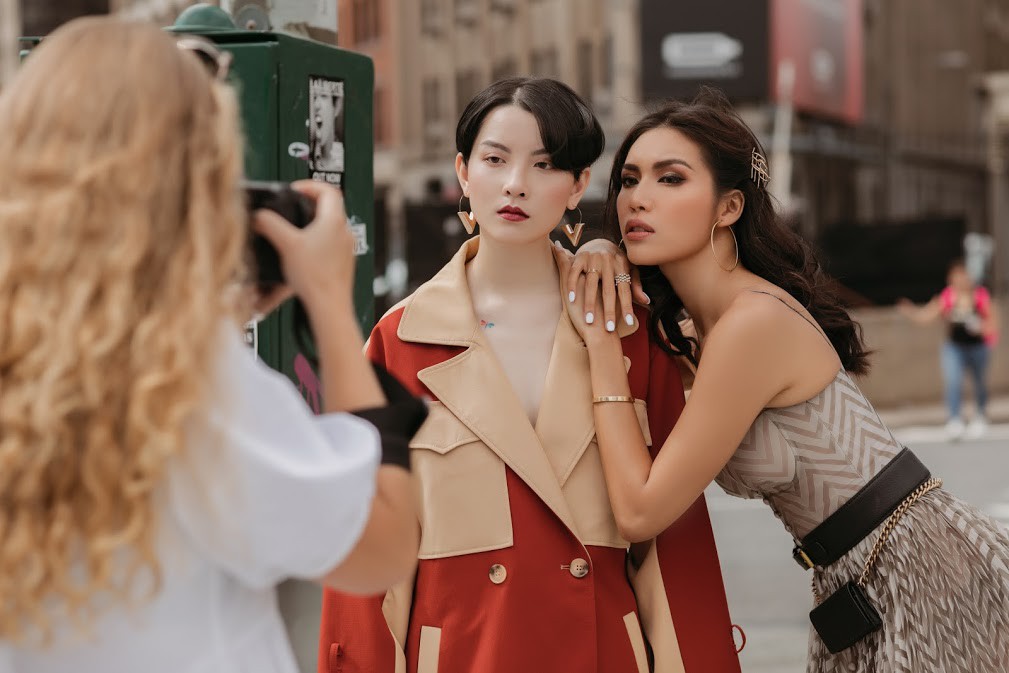 Minh Tú, Hồng Xuân ghi dấu ấn nhờ thần thái đỉnh cao tại New York Fashon Week - Ảnh 4. Minh Tú, Hồng Xuân ghi dấu ấn nhờ thần thái đỉnh cao tại New York Fashon Week - Ảnh 4.