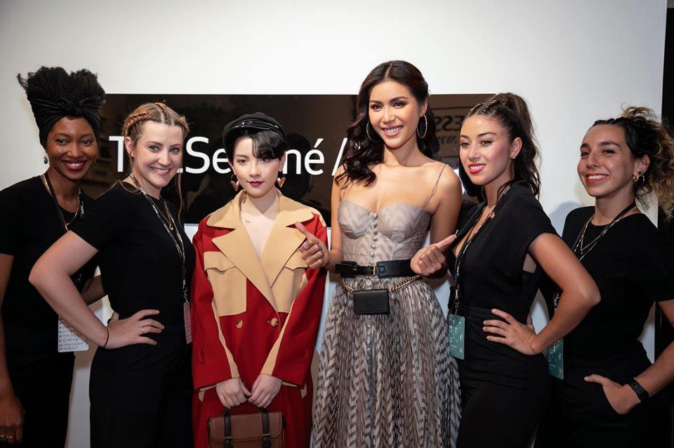 Minh Tú, Hồng Xuân ghi dấu ấn nhờ thần thái đỉnh cao tại New York Fashon Week - Ảnh 11. Minh Tú, Hồng Xuân ghi dấu ấn nhờ thần thái đỉnh cao tại New York Fashon Week - Ảnh 11.