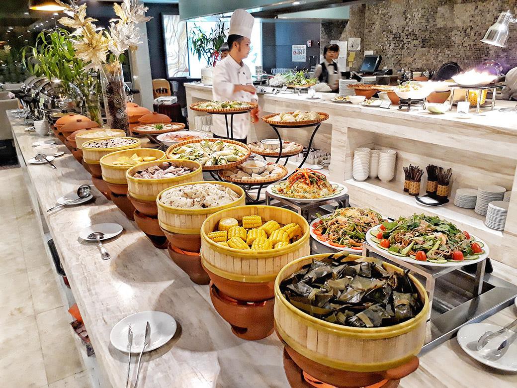 Bỏ túi ngay 4 nhà hàng buffet ngon - bổ - rẻ dưới 300k để rủ nàng đi ăn dịp 20/10 - Ảnh 3. Bỏ túi ngay 4 nhà hàng buffet ngon - bổ - rẻ dưới 300k để rủ nàng đi ăn dịp 20/10 - Ảnh 3.