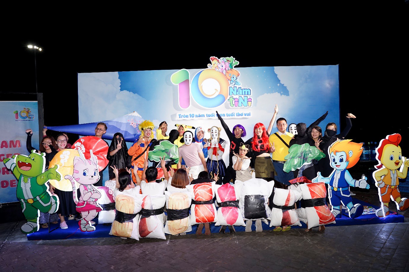Công ty nhà người ta “chơi lớn” đưa cả team xuyên không về thời ấu thơ - Ảnh 5. Công ty nhà người ta “chơi lớn” đưa cả team xuyên không về thời ấu thơ - Ảnh 5.