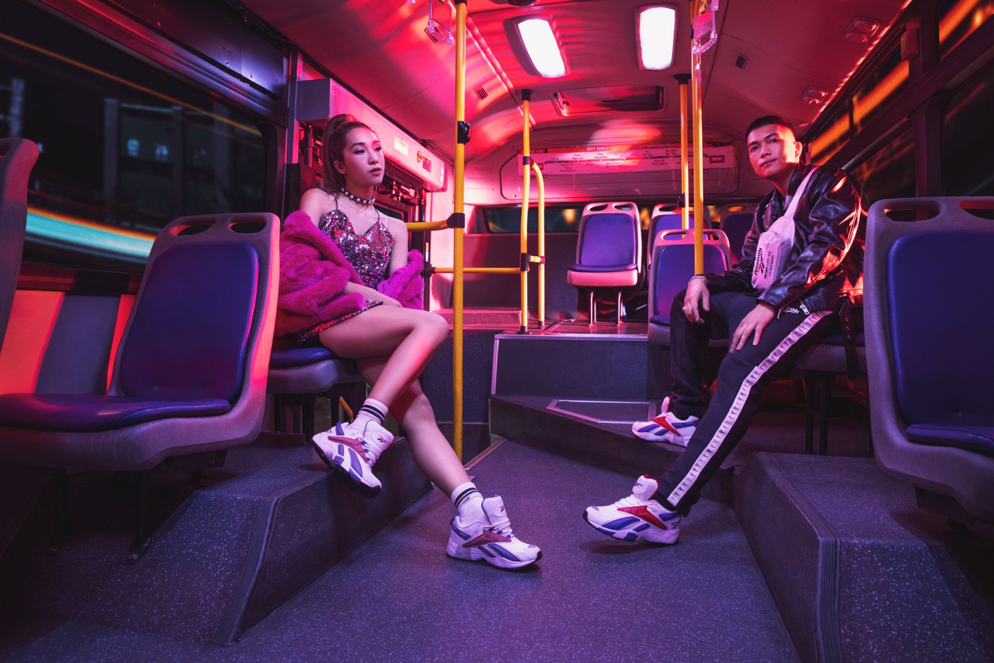 “Tình bể bình” như Big Daddy, Emily trong bộ lookbook mới cùng Reebok Interval - Ảnh 2. “Tình bể bình” như Big Daddy, Emily trong bộ lookbook mới cùng Reebok Interval - Ảnh 2.