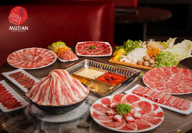 Ngày mưa thử đi check-in ở nhà hàng lẩu theo phong cách cổ trang xịn xò đất Đà thành - Ảnh 7. Ngày mưa thử đi check-in ở nhà hàng lẩu theo phong cách cổ trang xịn xò đất Đà thành - Ảnh 7.