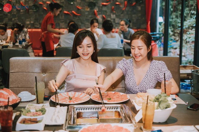 Ngày mưa thử đi check-in ở nhà hàng lẩu theo phong cách cổ trang xịn xò đất Đà thành - Ảnh 9. Ngày mưa thử đi check-in ở nhà hàng lẩu theo phong cách cổ trang xịn xò đất Đà thành - Ảnh 9.