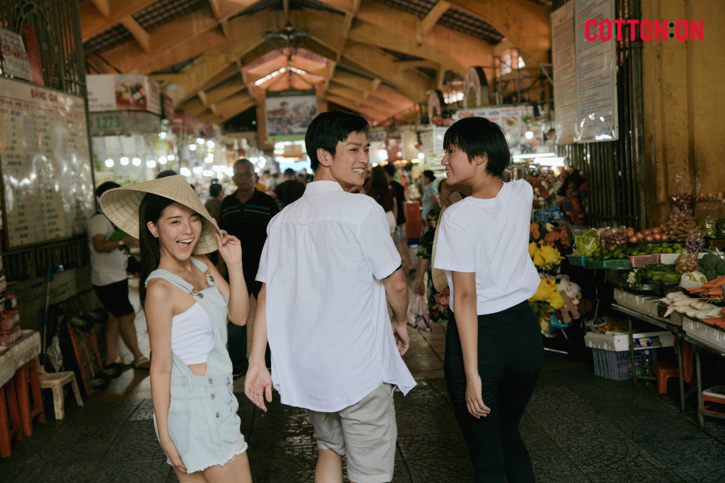 Có một Sài Gòn của COTTON:ON dung dị và thân thương đến thế qua bộ ảnh “Hello Saigon” - Ảnh 3. Có một Sài Gòn của COTTON:ON dung dị và thân thương đến thế qua bộ ảnh “Hello Saigon” - Ảnh 3.
